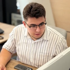 Максим Макаров