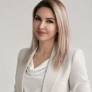 Nora  Blond