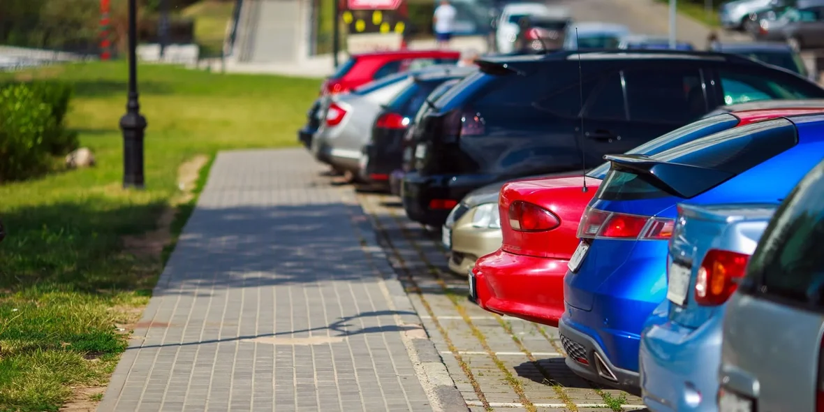 Парковка во вдоре