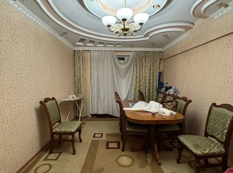 Kvartira 4 xonalar 90 m² Toshkentda