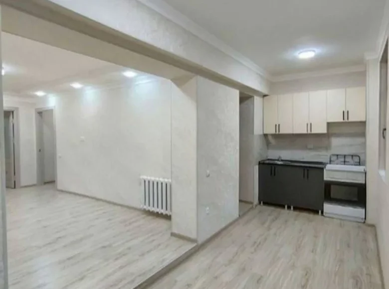 Kvartira 3 xonalar 70 m² Salarda