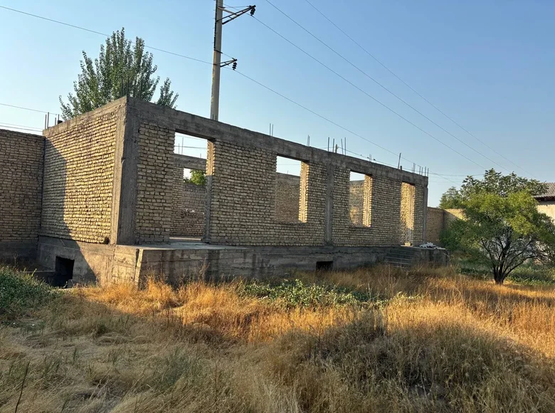 Дом 9 комнат 950 м² Асака, Узбекистан
