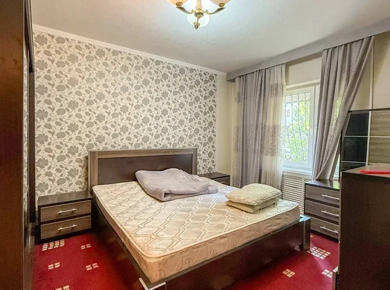 Kvartira 3 xonalar 70 m² Toshkentda