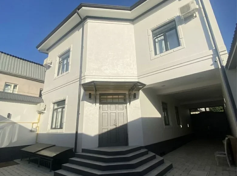 Дом 7 комнат 350 м² в Ташкенте, Узбекистан