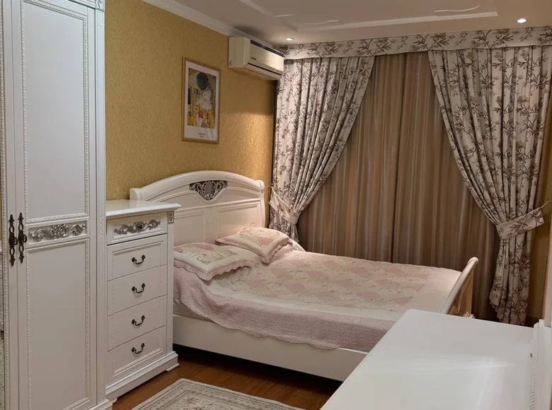 Kvartira 4 xonalar 100 m² Toshkentda