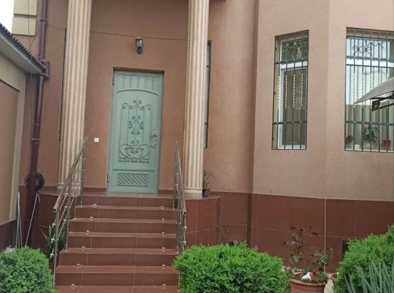 Дом 4 комнаты 200 м² Ташкент, Узбекистан