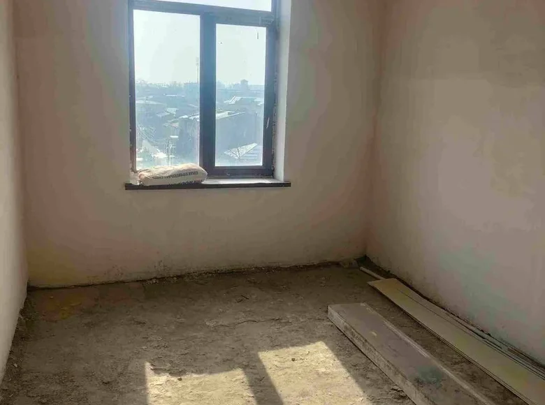 Kvartira 3 xonalar 62 m² Toshkentda