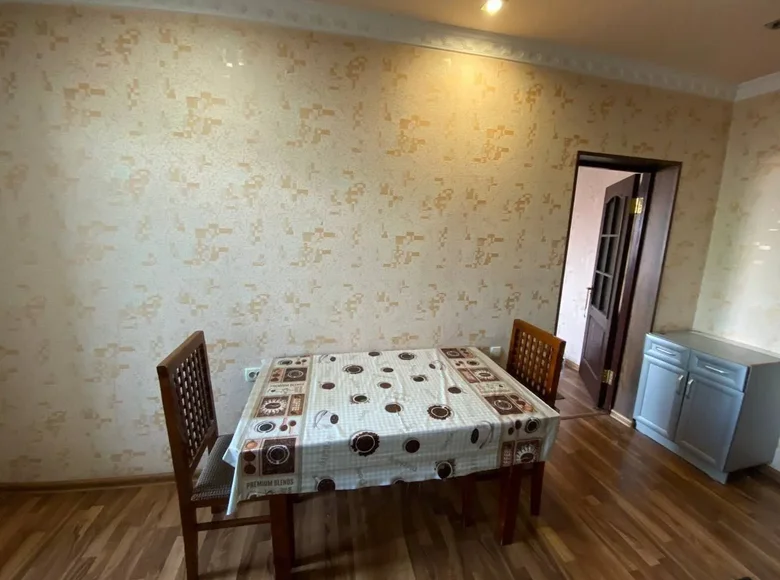 Kvartira 2 xonalar 50 m² Toshkentda