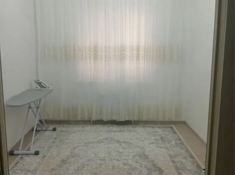 Kvartira 3 xonalar 72 m² Khanabadda