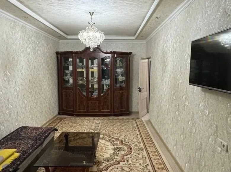 Kvartira 3 xonalar 68 m² Toshkentda