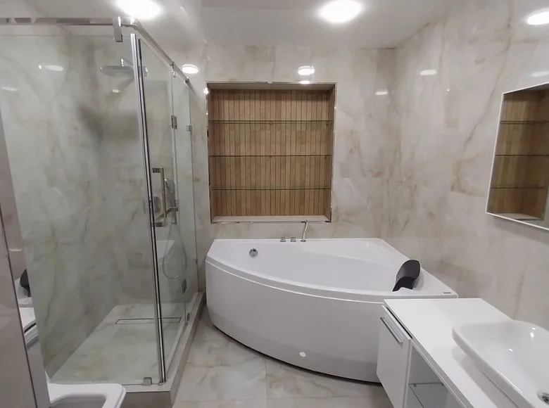 Kvartira 3 xonalar 90 m² Toshkentda, Oʻzbekiston