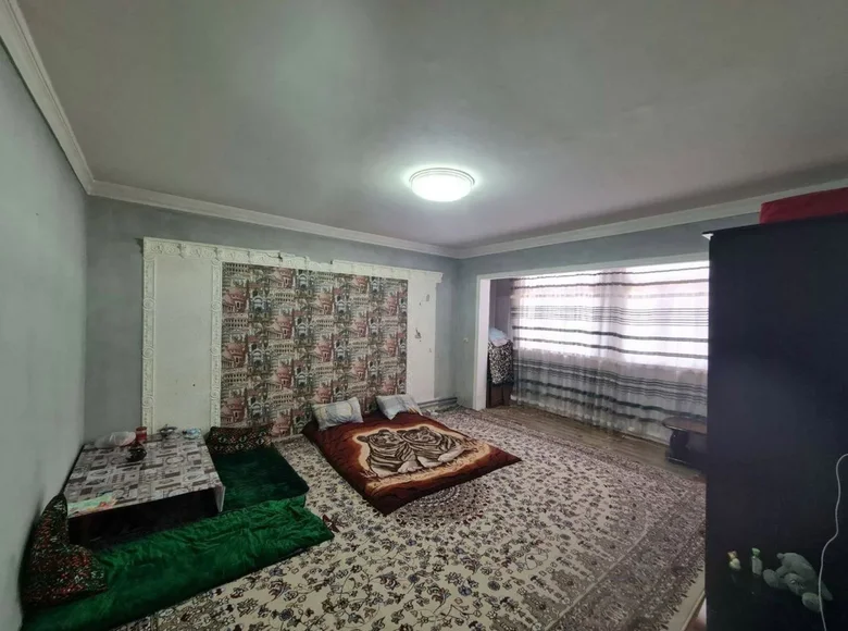 Kvartira 1 xona 43 m² Toshkentda