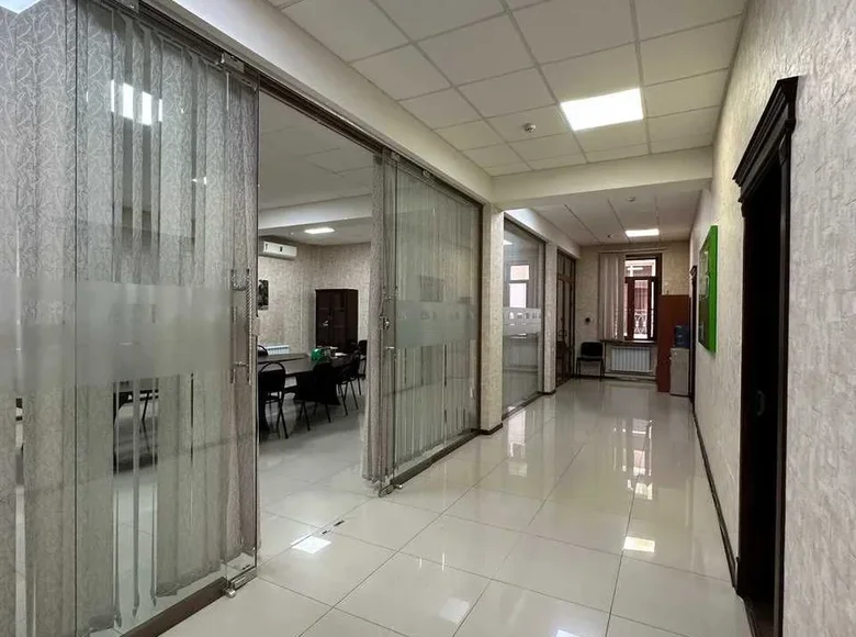 Аренда здания 1500 м², 4 этажа