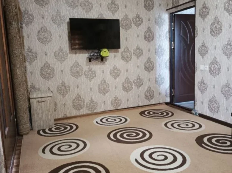 Kvartira 42 m² Toshkentda