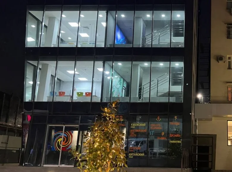 Коммерческое помещение 961 м² в Ташкенте, Узбекистан
