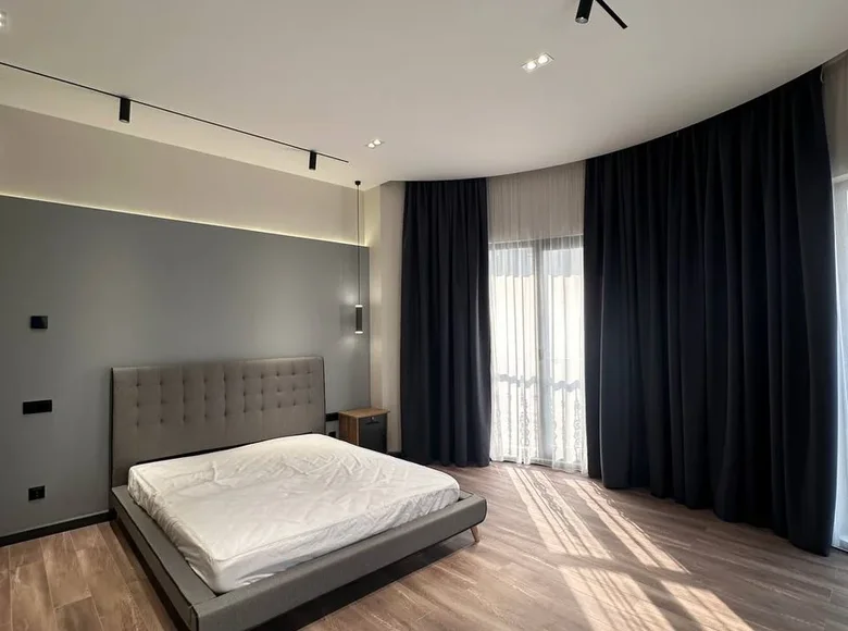 ДАРХАН, Парк Тельман, Асака улица, 10 мин от Экопарк