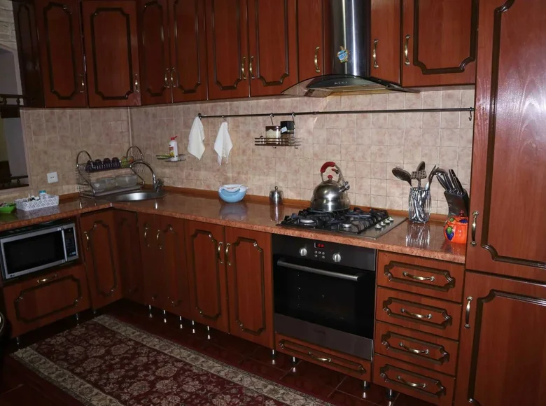 Kvartira 3 xonalar 84 m² Toshkentda