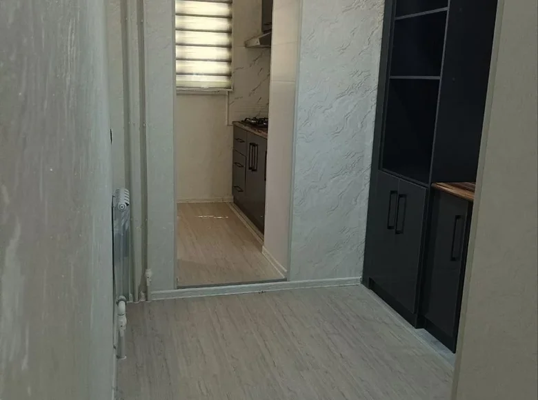 Kvartira 1 xona 52 m² Toshkentda