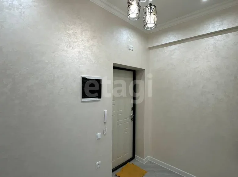 Kvartira 3 xonalar 72 m² Samarqandda