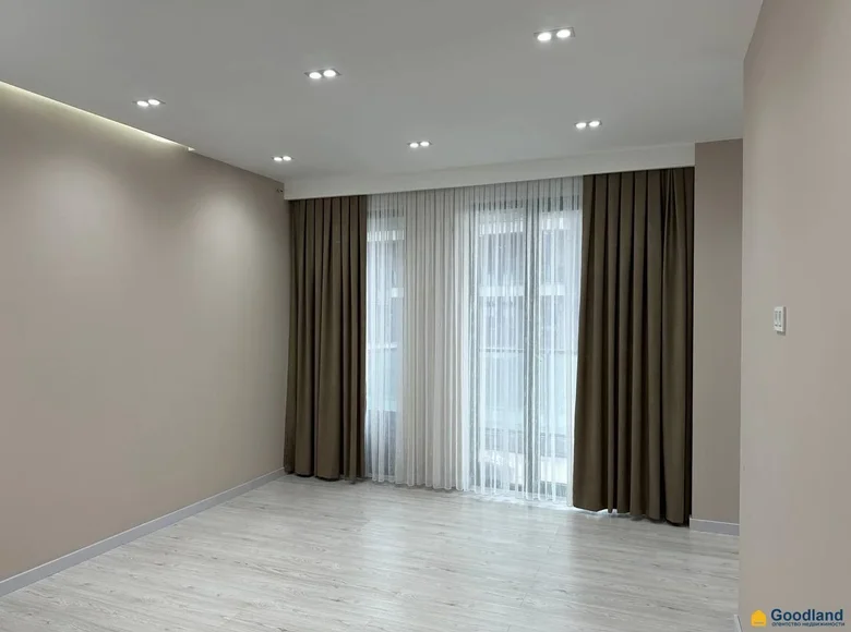 Kvartira 3 xonalar 105 m² Toshkentda