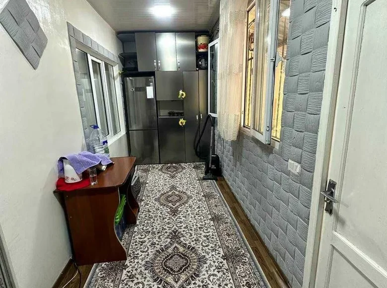 Kvartira 3 xonalar 70 m² Toshkentda