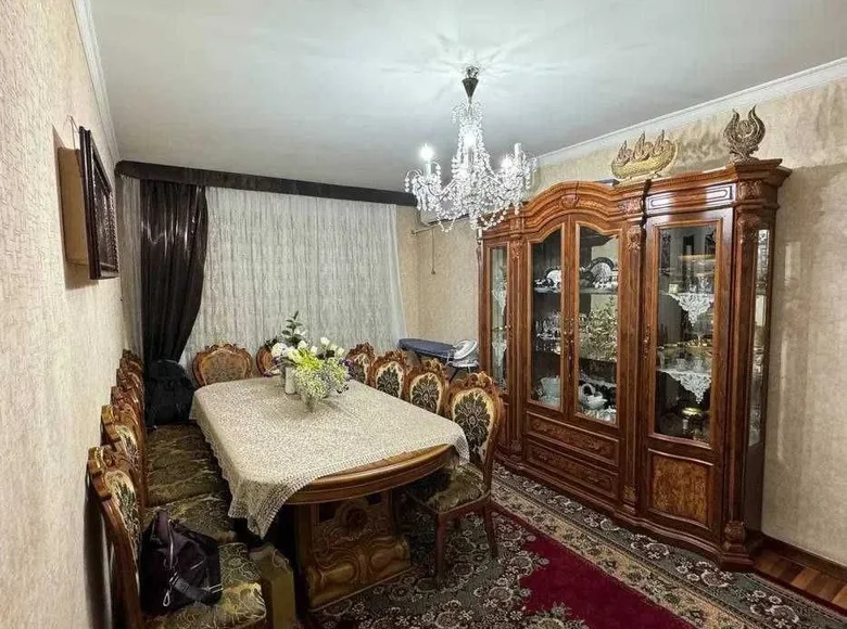 Kvartira 3 xonalar 75 m² in Shaykhontohur Tumani