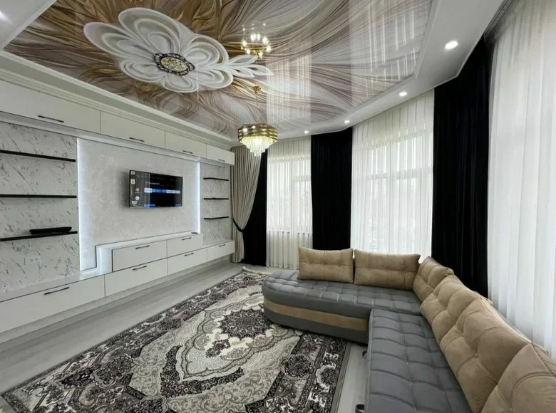 Kvartira 3 xonalar 110 m² Toshkentda, Oʻzbekiston