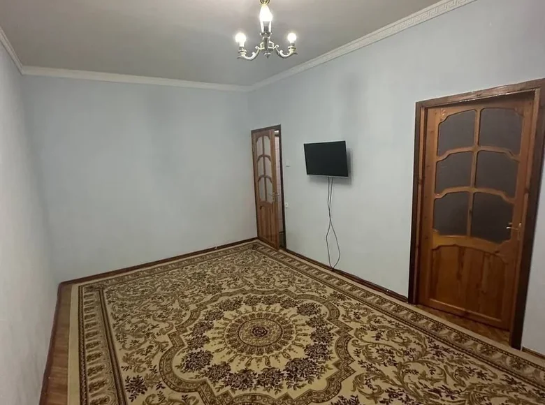 Kvartira 1 xona 35 m² Toshkentda