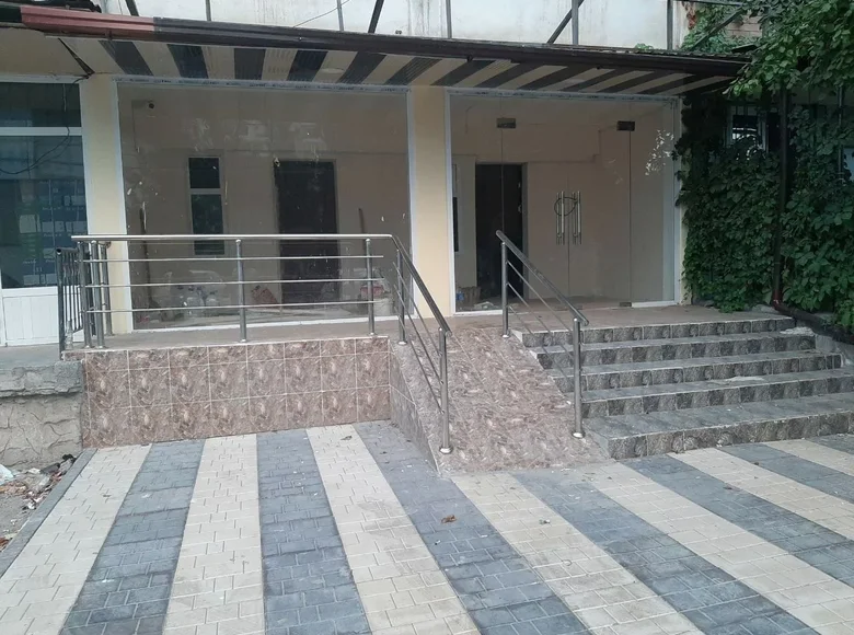 Tijorat 70 m² Khanabad