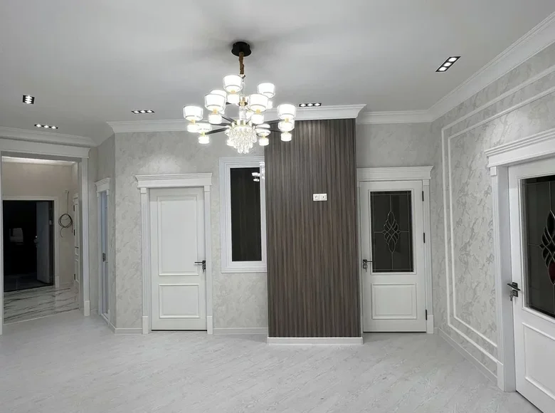 Kvartira 3 xonalar 82 m² Toshkentda