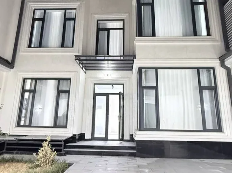 Kottej 6 xonalar 270 m² Toshkentda