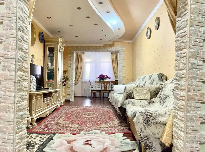 Kvartira 3 xonalar 85 m² Toshkentda