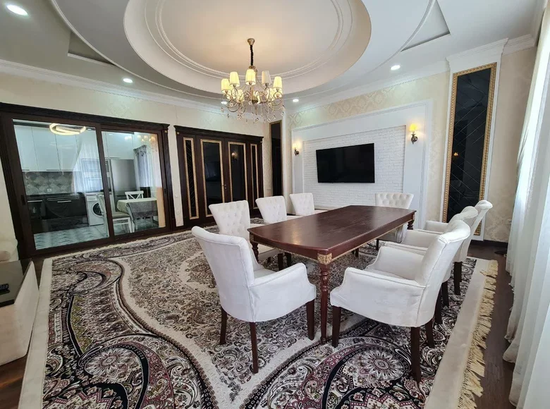 Kvartira 3 xonalar 136 m² Toshkentda