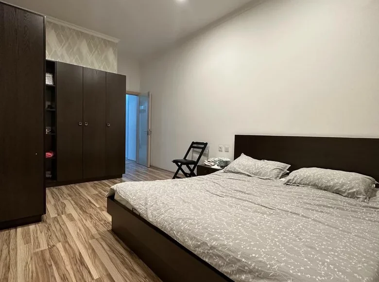 Kvartira 5 xonalar 140 m² Toshkentda