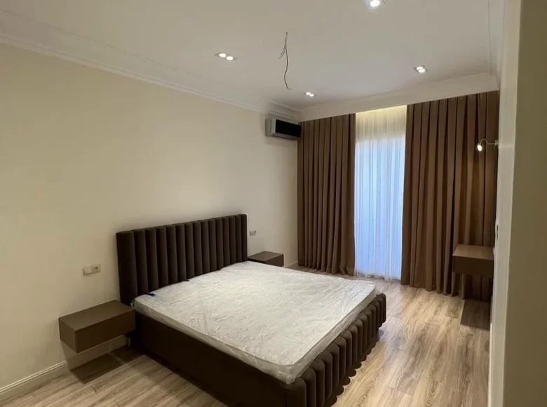 Kvartira 3 xonalar 106 m² Toshkentda