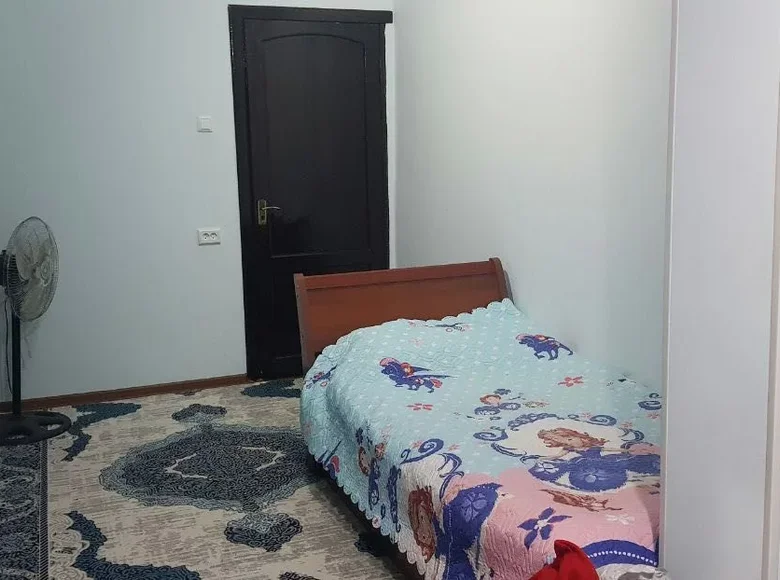 Kvartira 5 xonalar 120 m² Khanabadda