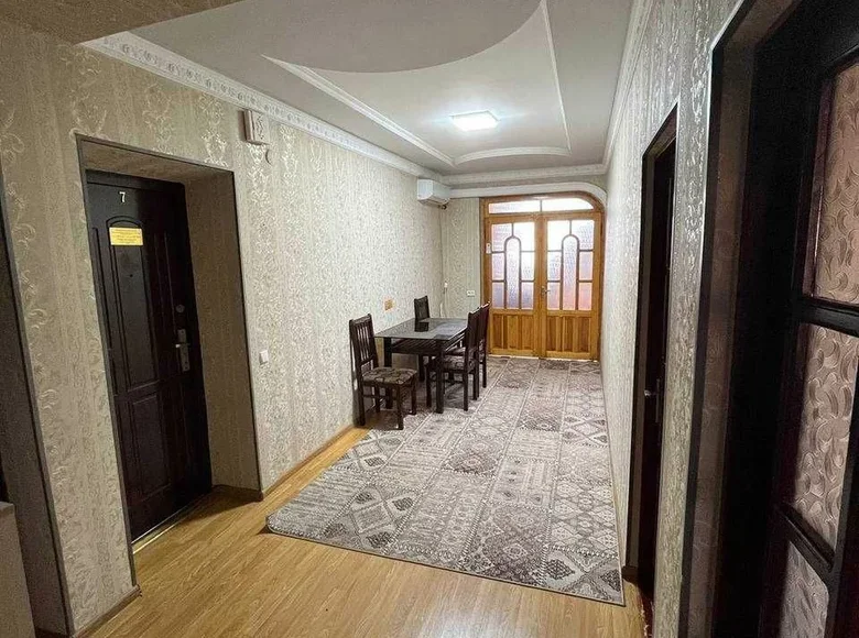 Квартира 3 комнаты 70 м² Ташкент, Узбекистан