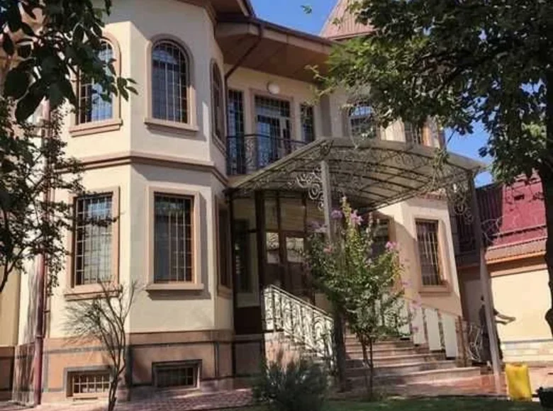 Дом 7 комнат 500 м² в Ташкенте, Узбекистан