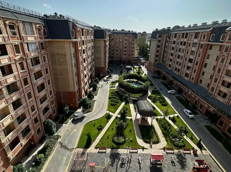 Квартира 3 комнаты 100 м² в Ташкенте, Узбекистан