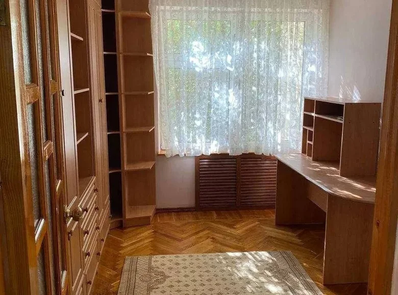 Kvartira 3 xonalar 75 m² Toshkentda