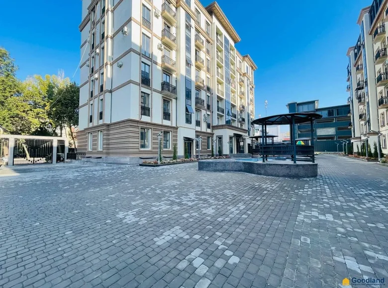 Kvartira 3 xonalar 70 m² Toshkentda