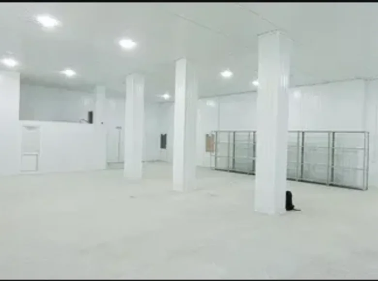 Фармацевтический склад 310 кв.м недалеко от рынка Куйлюк