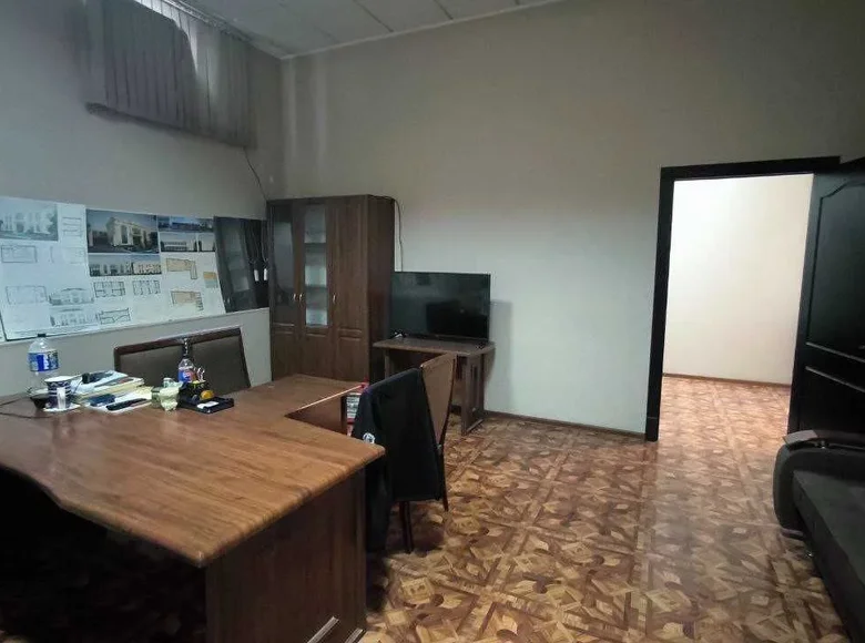 Tijorat  Toshkentda, Oʻzbekiston