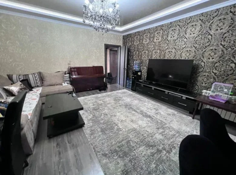 Kvartira 3 xonalar 72 m² Toshkentda