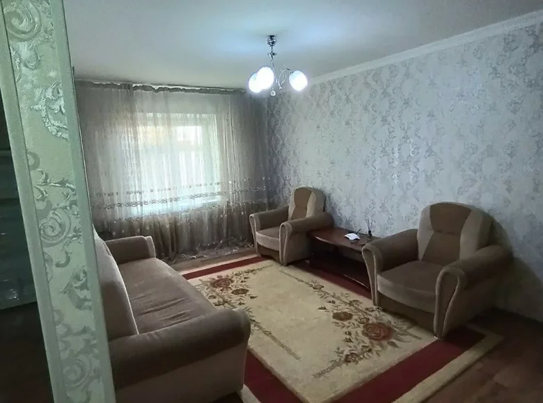 Kvartira 1 xona 42 m² Toshkentda