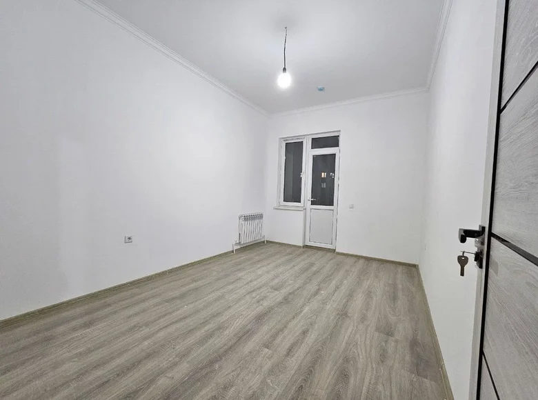 Kvartira 3 xonalar 73 m² Khanabadda