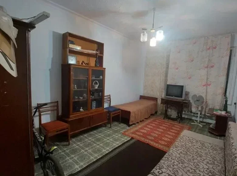 Kvartira 1 xona 28 m² Toshkentda