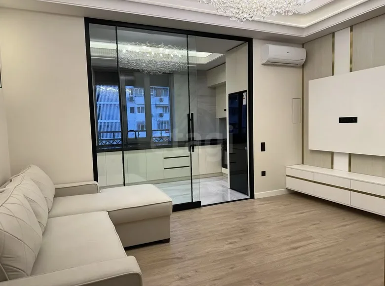 Kvartira 77 m² Toshkentda