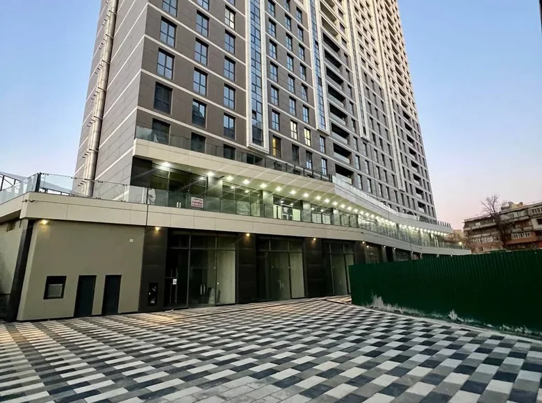 ПРОДАЁТСЯ КОММЕРЧЕСКОЕ ПОМЕЩЕНИЕ в престижном жилом комплексе Akay City