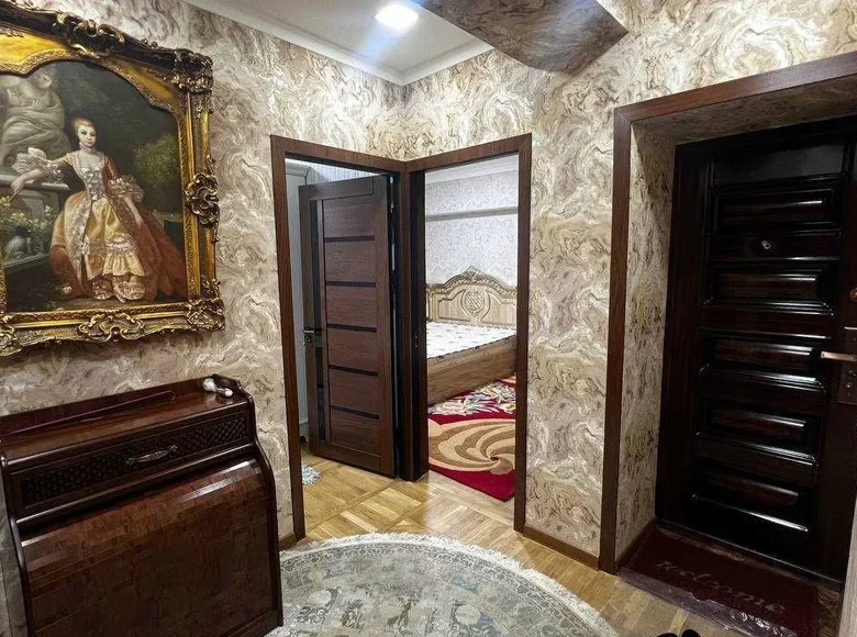 Kvartira 4 xonalar 140 m² Toshkentda, Oʻzbekiston